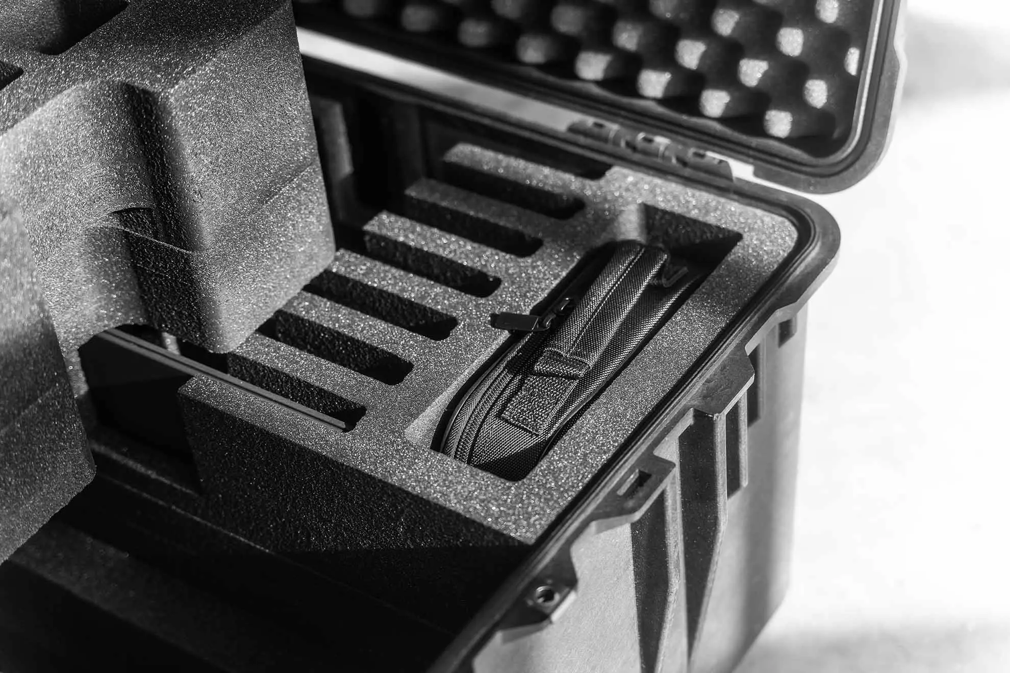 Einlagen aus Schaumstoff für Koffer und Kisten